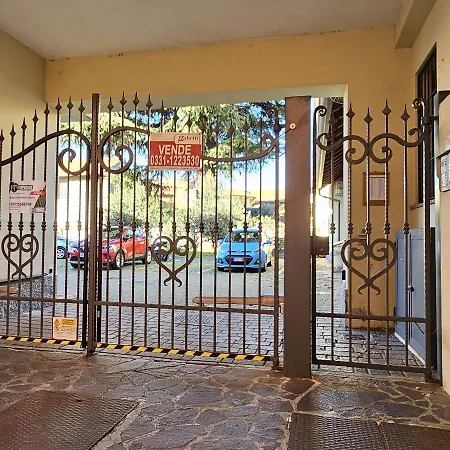 Casa Moderna Olgiate Apartmán