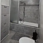 Casa Moderna Olgiate אולגיאטה אולונה